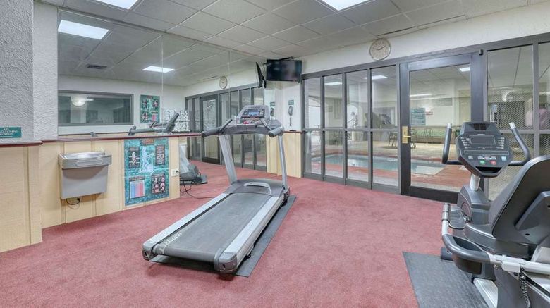 <b>Quality Inn & Suites Green Bay Health</b>. Images powered by <a href="https://iceportal.shijigroup.com/" title="IcePortal" target="_blank">IcePortal</a>.