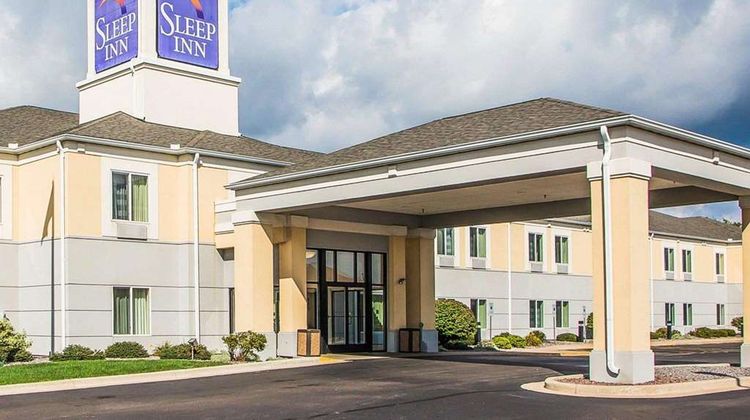 Sleep Inn and Suites Wisconsin Rapids Exterior