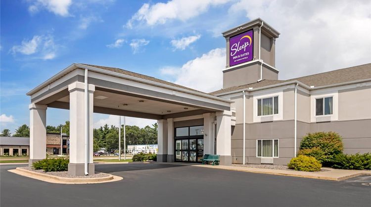 Sleep Inn and Suites Wisconsin Rapids Exterior