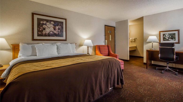 <b>Comfort Inn Room</b>. Images powered by <a href="https://iceportal.shijigroup.com/" title="IcePortal" target="_blank">IcePortal</a>.