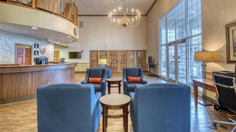 <b>Comfort Inn Lobby</b>. Images powered by <a href="https://iceportal.shijigroup.com/" title="IcePortal" target="_blank">IcePortal</a>.