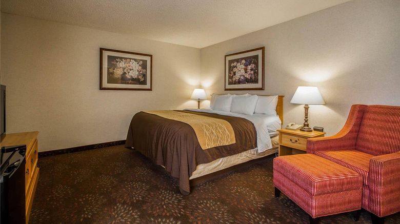 <b>Comfort Inn Room</b>. Images powered by <a href="https://iceportal.shijigroup.com/" title="IcePortal" target="_blank">IcePortal</a>.