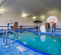 Comfort Inn & Suites Pool