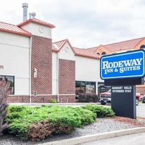 Rodeway Inn & Suites Milwaukee Airport