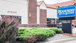 Rodeway Inn & Suites Milwaukee Airport