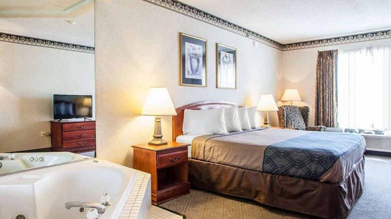 <b>Rodeway Inn & Suites Milwaukee Airport Room</b>. Images powered by <a href="https://iceportal.shijigroup.com/" title="IcePortal" target="_blank">IcePortal</a>.
