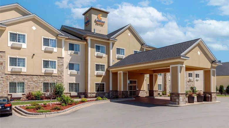 Comfort Suites Johnson Creek Exterior. Images powered by <a href="https://iceportal.shijigroup.com" target="_blank" rel="noopener">Ice Portal</a>.