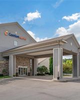 Comfort Suites