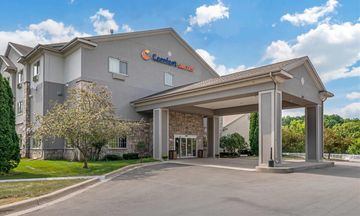 Comfort Suites