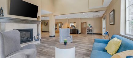 Comfort Suites Lobby