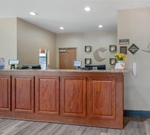 Comfort Suites Lobby