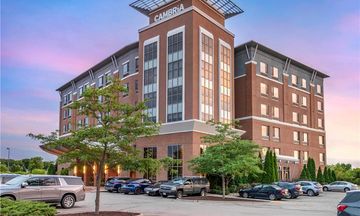 Cambria Hotel Madison East