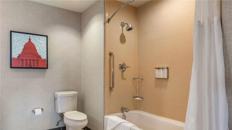 <b>Cambria Hotel Madison East Room</b>. Images powered by <a href="https://iceportal.shijigroup.com/" title="IcePortal" target="_blank">IcePortal</a>.