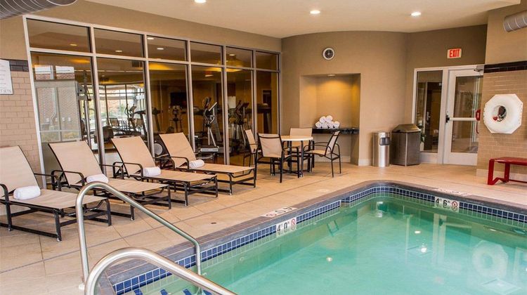 Cambria hotel & suites Appleton Pool