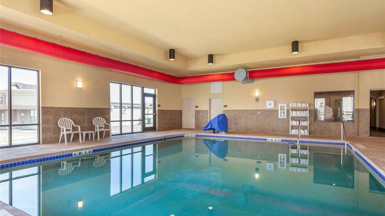 <b>Comfort Suites Oshkosh West Pool</b>. Images powered by <a href="https://iceportal.shijigroup.com/" title="IcePortal" target="_blank">IcePortal</a>.