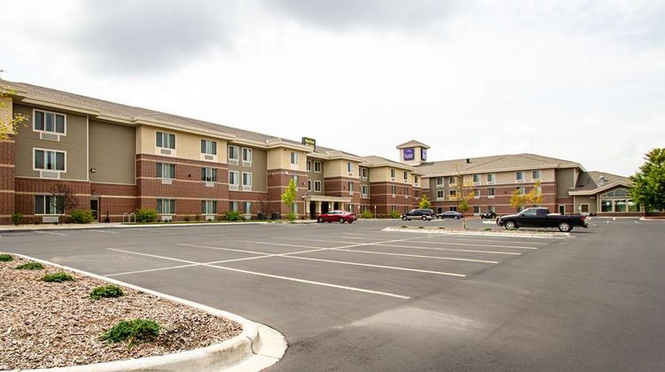 Sleep Inn & Suites Exterior