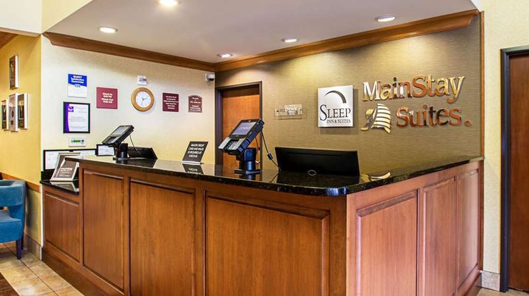 Sleep Inn & Suites Lobby