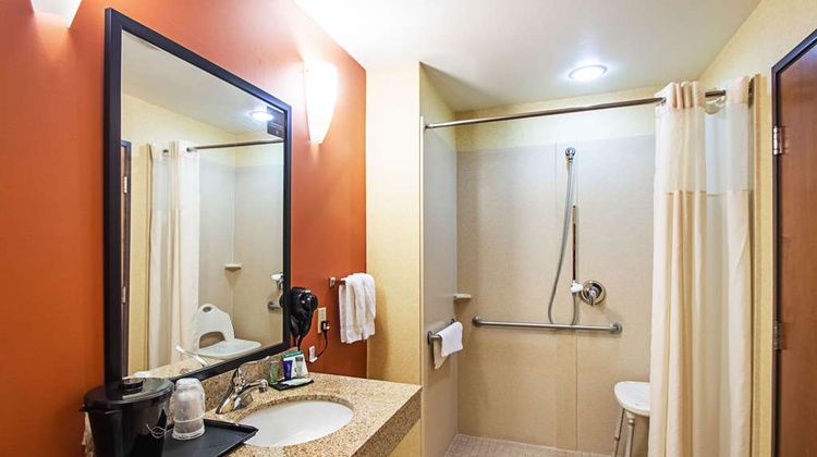 Sleep Inn & Suites Room