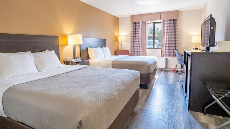 <b>Quality Inn and Suites Room</b>. Images powered by <a href="https://iceportal.shijigroup.com/" title="IcePortal" target="_blank">IcePortal</a>.