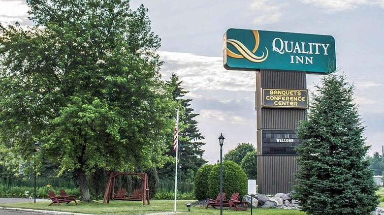 <b>Quality Inn Rhinelander Exterior</b>. Images powered by <a href="https://iceportal.shijigroup.com/" title="IcePortal" target="_blank">IcePortal</a>.