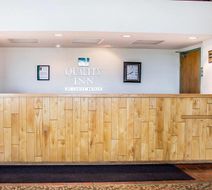 Quality Inn Rhinelander Lobby