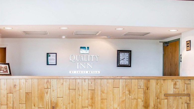 <b>Quality Inn Rhinelander Lobby</b>. Images powered by <a href="https://iceportal.shijigroup.com/" title="IcePortal" target="_blank">IcePortal</a>.