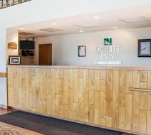 Quality Inn Rhinelander Lobby