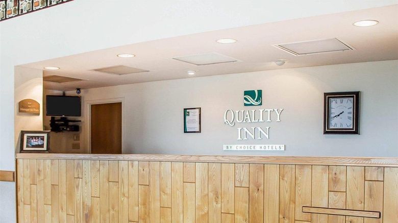 <b>Quality Inn Rhinelander Lobby</b>. Images powered by <a href="https://iceportal.shijigroup.com/" title="IcePortal" target="_blank">IcePortal</a>.