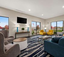 Comfort Suites Lobby