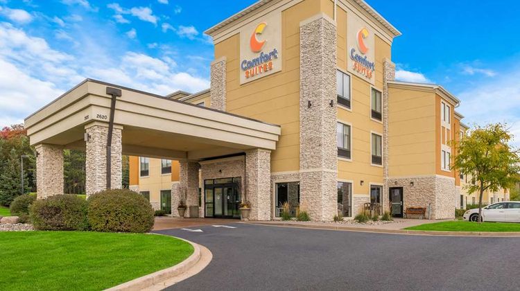 Comfort Suites Exterior