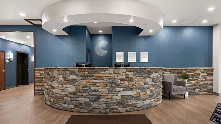 Comfort Suites Lobby