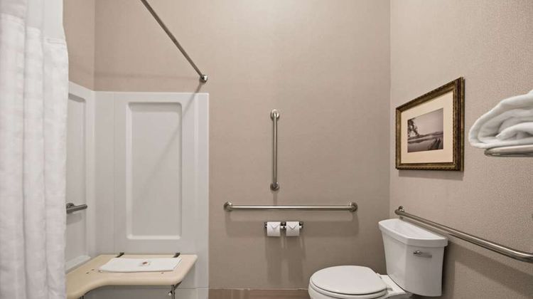 Comfort Suites Room