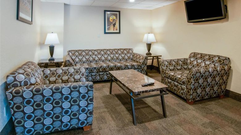 <b>Quality Inn, Green Bay Lobby</b>. Images powered by <a href="https://iceportal.shijigroup.com/" title="IcePortal" target="_blank">IcePortal</a>.