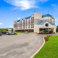 Quality Suites Milwaukee Airport