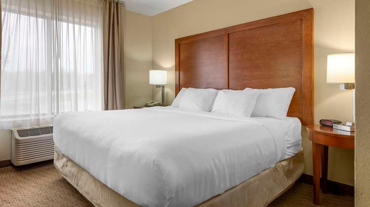 Comfort Inn & Suites Suite