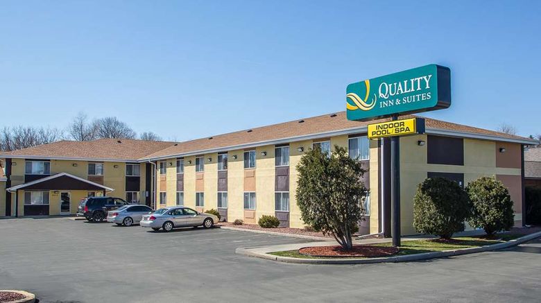 <b>Quality Inn and Suites West Bend Exterior</b>. Images powered by <a href="https://iceportal.shijigroup.com/" title="IcePortal" target="_blank">IcePortal</a>.