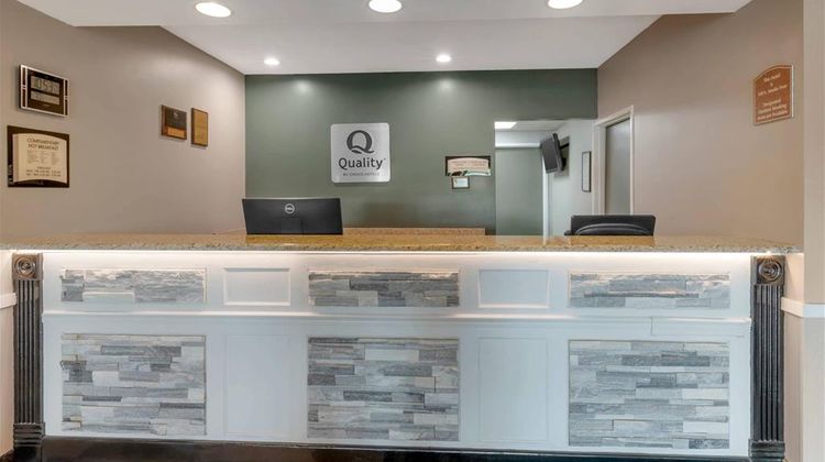 Quality Inn Lobby