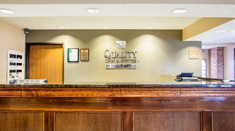 <b>Quality Inn & Suites Lobby</b>. Images powered by <a href="https://iceportal.shijigroup.com/" title="IcePortal" target="_blank">IcePortal</a>.