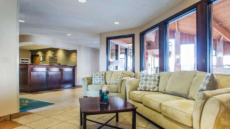 <b>Quality Inn & Suites Lobby</b>. Images powered by <a href="https://iceportal.shijigroup.com/" title="IcePortal" target="_blank">IcePortal</a>.