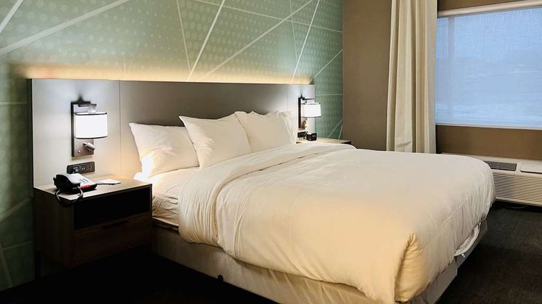 <b>Comfort Inn And Suites Beaver Dam Suite</b>. Images powered by <a href="https://iceportal.shijigroup.com/" title="IcePortal" target="_blank">IcePortal</a>.