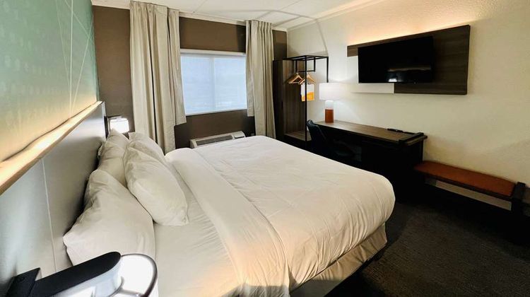 Comfort Inn And Suites Beaver Dam Room