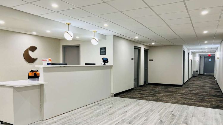 Comfort Inn And Suites Beaver Dam Lobby