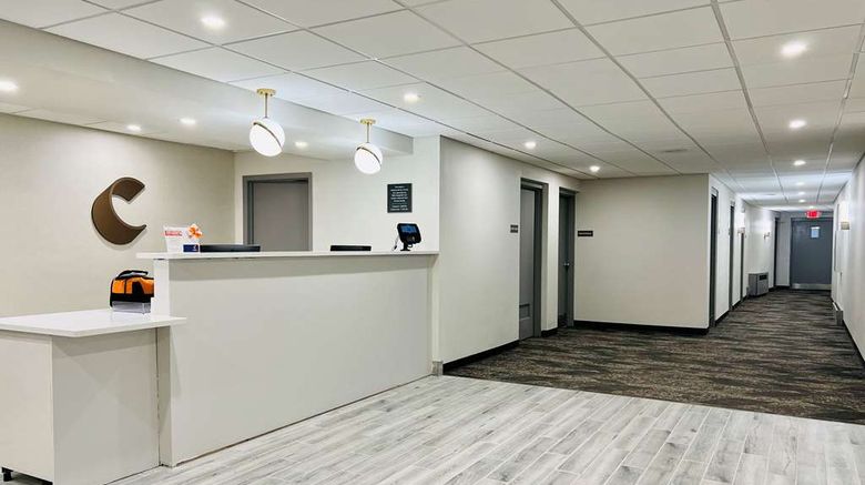<b>Comfort Inn And Suites Beaver Dam Lobby</b>. Images powered by <a href="https://iceportal.shijigroup.com/" title="IcePortal" target="_blank">IcePortal</a>.