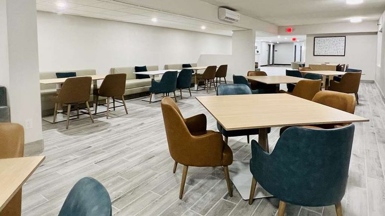 <b>Comfort Inn And Suites Beaver Dam Restaurant</b>. Images powered by <a href="https://iceportal.shijigroup.com/" title="IcePortal" target="_blank">IcePortal</a>.