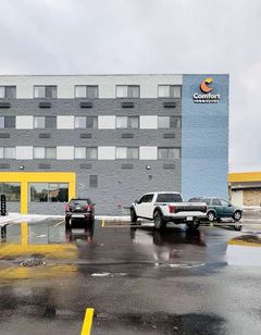 Comfort Inn & Suites