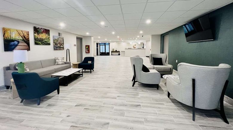 <b>Comfort Inn And Suites Beaver Dam Lobby</b>. Images powered by <a href="https://iceportal.shijigroup.com/" title="IcePortal" target="_blank">IcePortal</a>.