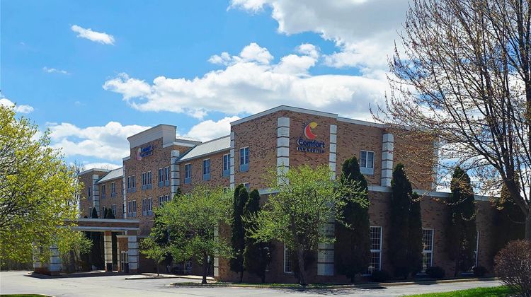 Comfort Inn & Suites Grafton Exterior