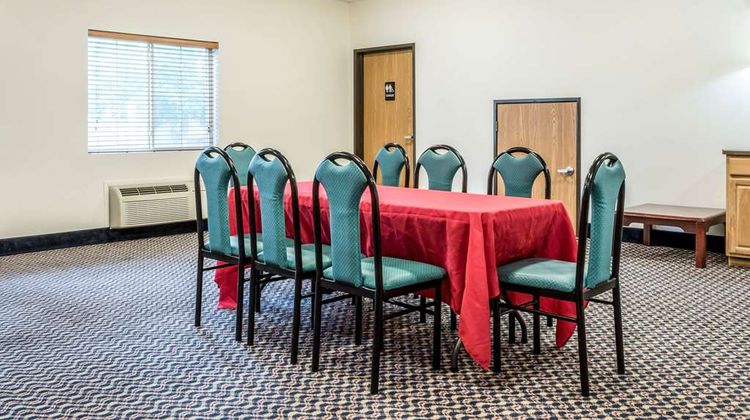 Quality Inn Redgranite Meeting