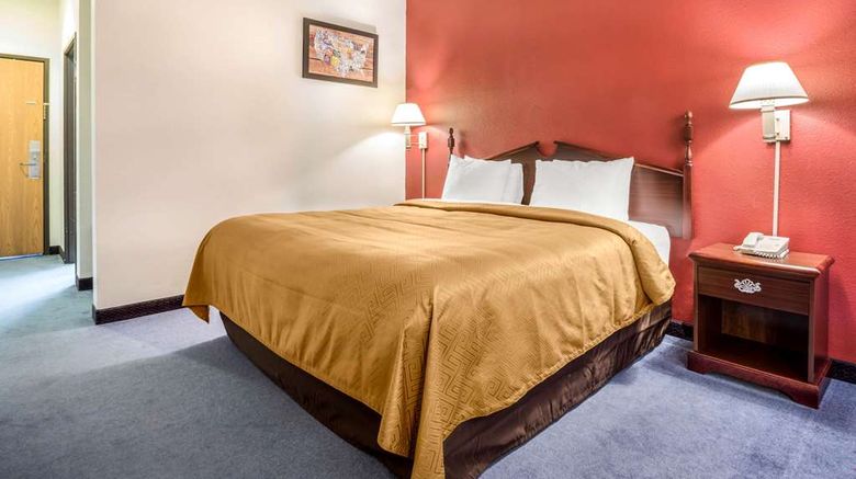 <b>Quality Inn Redgranite Room</b>. Images powered by <a href="https://iceportal.shijigroup.com/" title="IcePortal" target="_blank">IcePortal</a>.