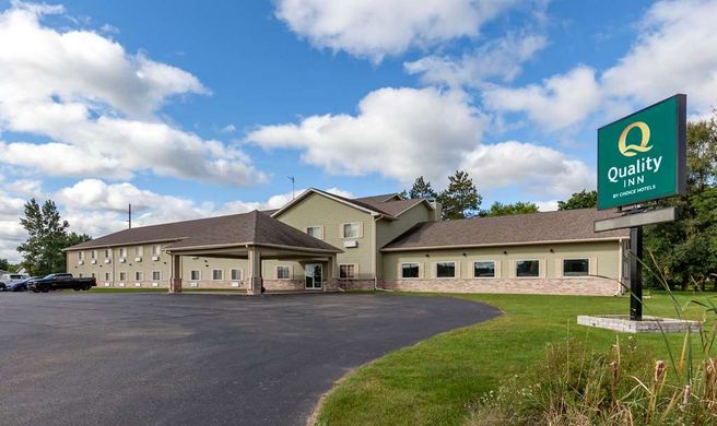 Quality Inn Redgranite Exterior